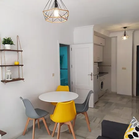 Ped - 1 Dorm - Reformado - 50 Metros Playa Y Centro - Wifi Apartment Fuengirola Exterior photo